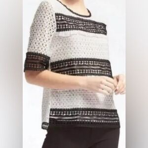 Banana Republic Elegant Black and White Lace Short Sleeve Top size XL